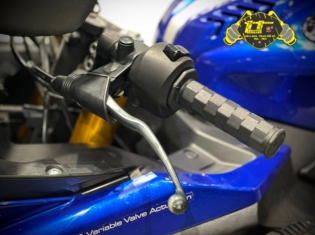 YAMAHA R15V3 2021