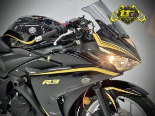 YAMAHA R3 DATE 2015