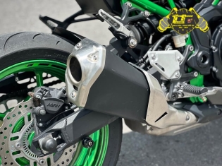 KAWASAKI Z900 ABS 2023
