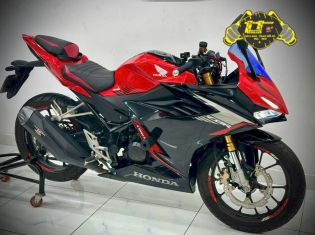 HONDA CBR150R DATE 2021