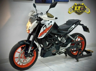 KTM DUKE 200 DATE 2020