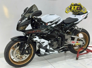 HONDA CBR600RR DATE 2007