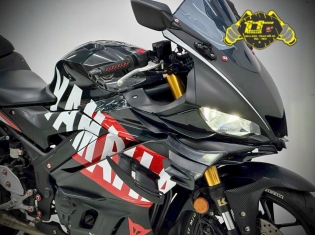 YAMAHA YZF-R3 DATE 2020